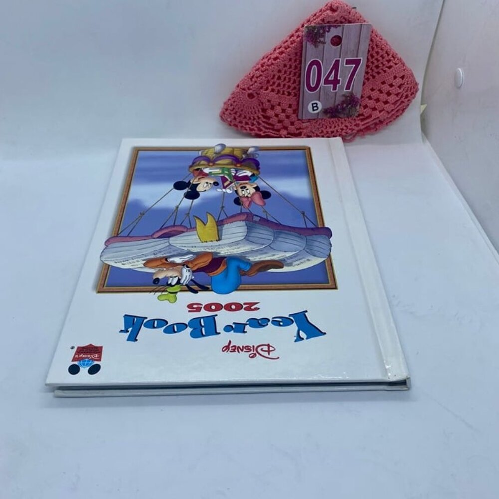 Disney's Collectors Year Book 2005 - Picture 7 of 9